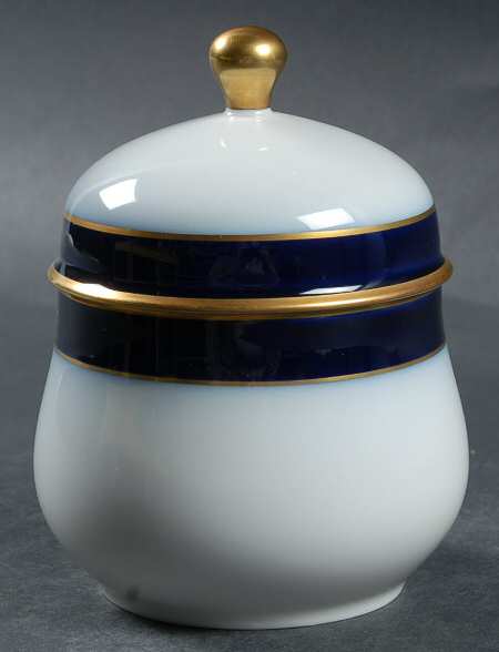 Kobalt (Coupe, Olivia Shape) Sugar Bowl & Lid