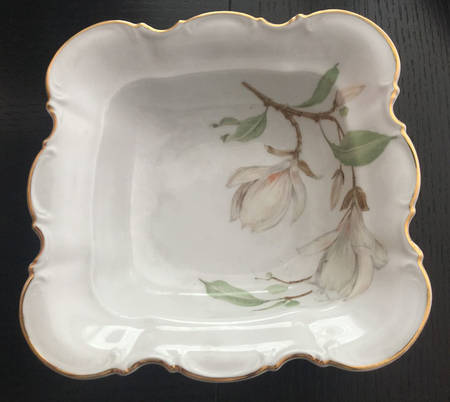 Magnolia (7948, Sylvia, White) 8" Square Vegetable Bowl