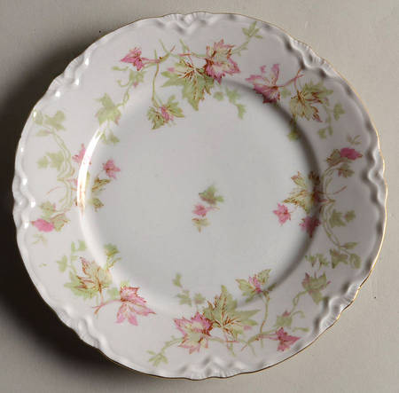 Maple Leaf (Scalloped) Dessert/Pie Plate