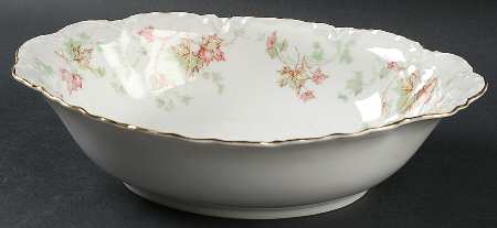 Maple Leaf (Scalloped) 10" Oval Vegetable Bowl