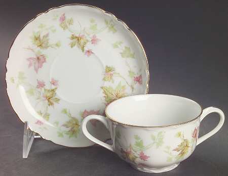 Maple Leaf (Scalloped) Flat Bouillon Cup & Saucer
