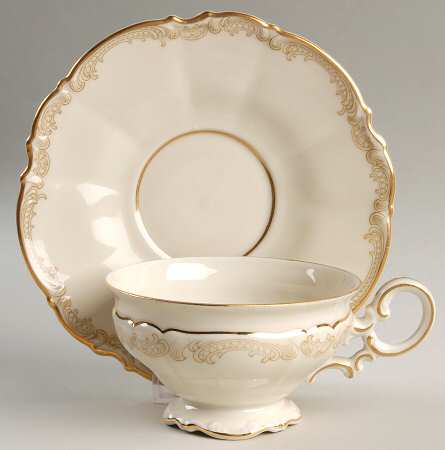 The Stafford Footed Cup & Saucer Set