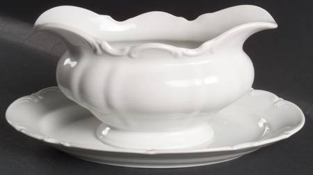 Sylvia (All White, No Trim) Gravy Boat with Attached Underplate