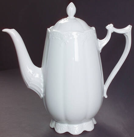 Viktoria Coffee Pot & Lid