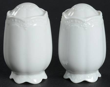 Viktoria Salt & Pepper Set