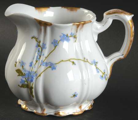 H2832 Creamer