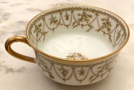 H590 Flat Cup