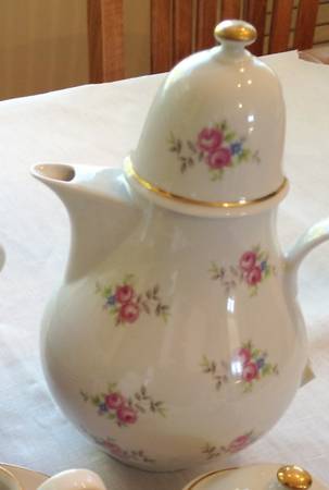 HEP6 Coffee Pot & Lid by Graf Von Henneberg