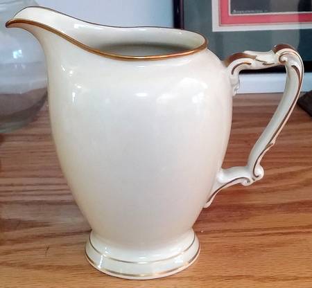 6257 Creamer
