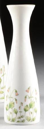 Linnaea Borealis (Smooth) 6" Bud Vase