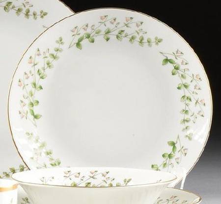 Linnaea Borealis (Smooth) Salad Plate