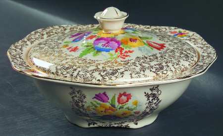 Old English Sampler Round Covered Vegetable
