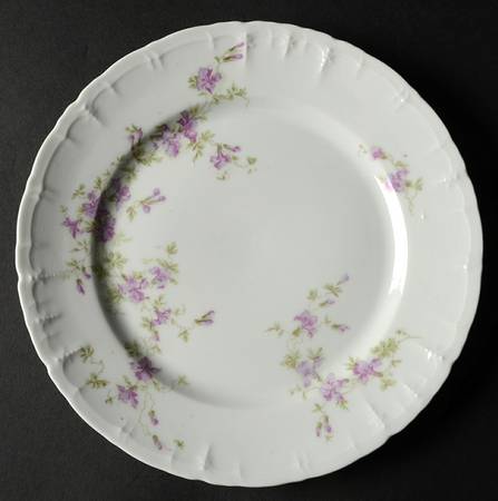 9222 Luncheon Plate