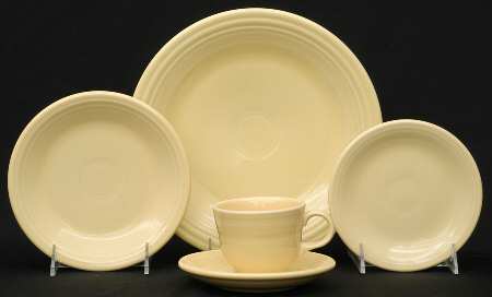 Fiesta Yellow (Intro 1987) 5 Piece Place Setting