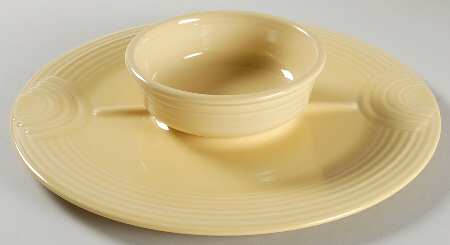 Fiesta Yellow (Intro 1987) 2 Pc Chip/Dip Set (Uses the Cerc & Traho)