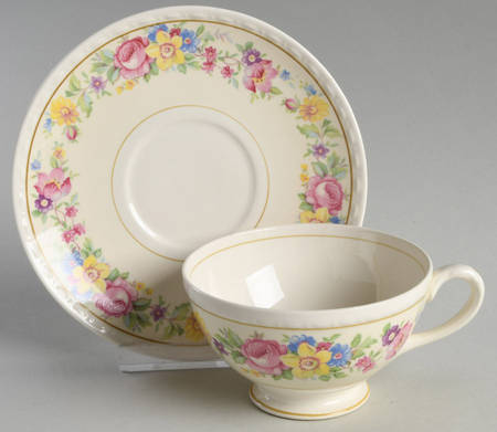 Roselane Footed Cup & Saucer Set