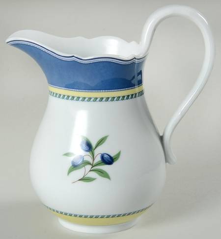 Medley 24 Oz Pitcher