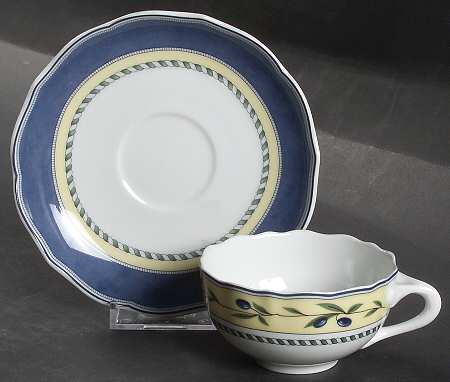 Medley Flat Cup & Saucer Set
