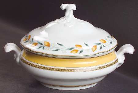 Alfabia Oval Covered Vegetable
