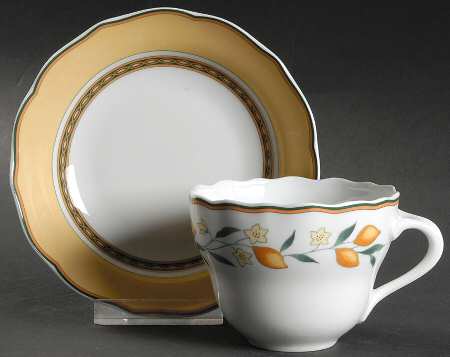 Alfabia Flat Cup & Saucer Set