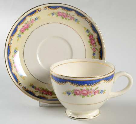 N1645 Footed Cup & Saucer Set by Homer Laughlin 