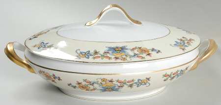 10698 Oval Covered Vegetable