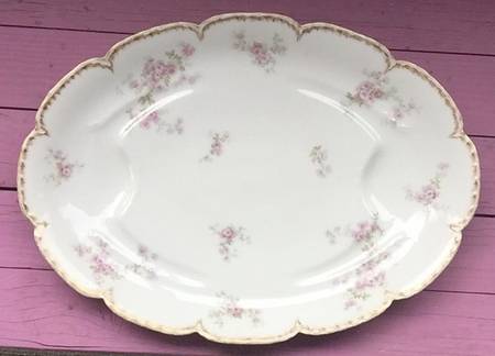Schleiger 1173a 18" Oval Serving Platter with Well