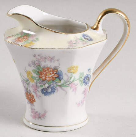 H748 Creamer