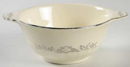 Platinum Wreath Lugged Cereal Bowl