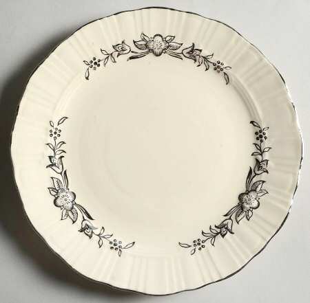 Platinum Wreath Dessert/Pie Plate