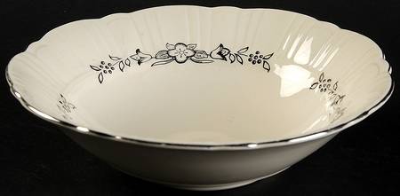 Platinum Wreath Coupe Cereal Bowl