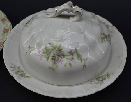 HAB34 Round Covered Butter by Habsburg