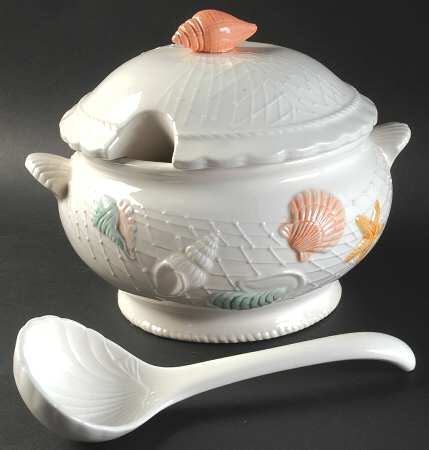 Sea Catch Tureen & Lid w/Ladle