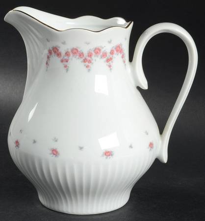 HEP12 40 Oz Pitcher