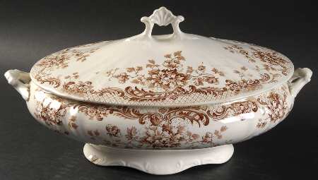 Maine Brown Oval Covered Vegetable