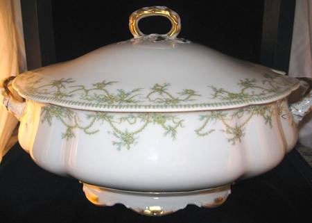 Schleiger 718c Tureen &  Lid