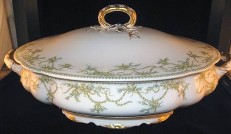 Schleiger 718c Oval Covered Vegetable