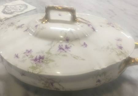 Schleiger 148 Oval Covered Vegetable