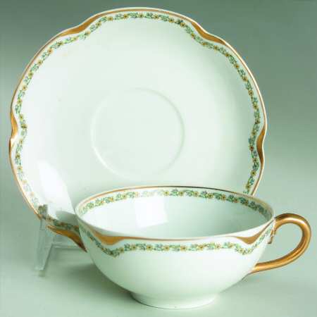 Schleiger 559 Flat Cup & Saucer Set