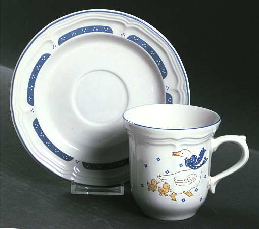 Country Goose Flat Cup & Saucer Set