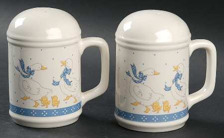 Country Goose Salt & Pepper Set