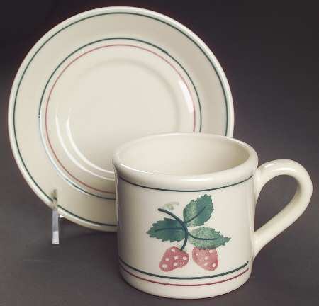 Strawberries Flat Cup & Saucer Set