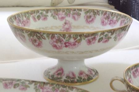 Schleiger 496 Large Fruit Bowl