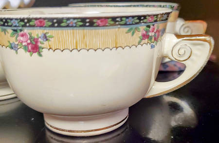 W6180m Footed Cup