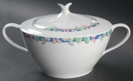 Clivia Tureen &  Lid by Graf Von Henneberg