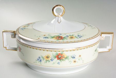 10797 Round Covered Vegetable