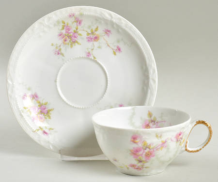 Schleiger 141b Flat Cup & Saucer Set