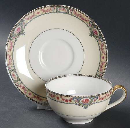 Schleiger 344-1 Flat Cup & Saucer Set