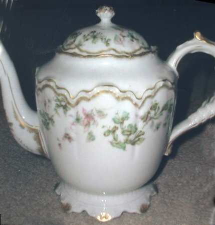 Schleiger 32H Teapot & Lid