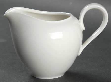 Anmut White Creamer